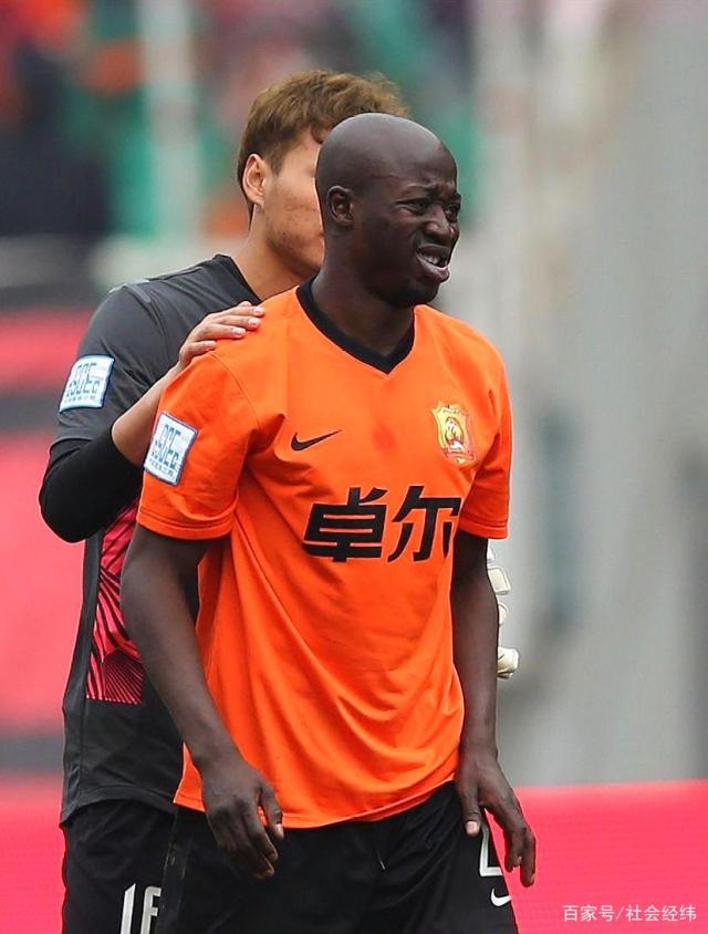 武汉卓尔球场叫什么名字